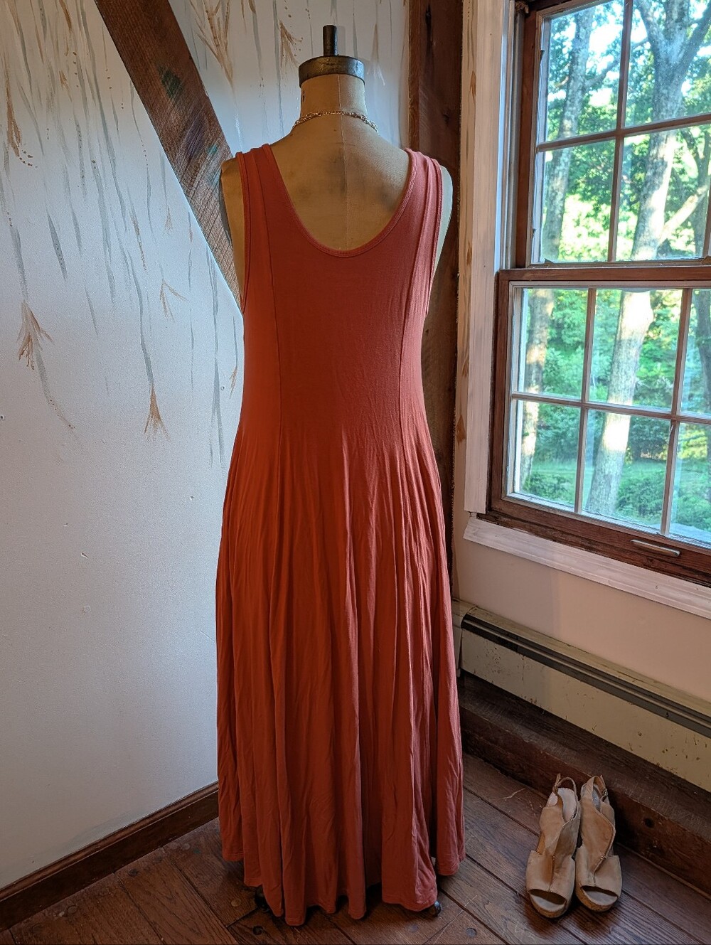 Sleeveless Maxi Dress - Picture 4 of 6